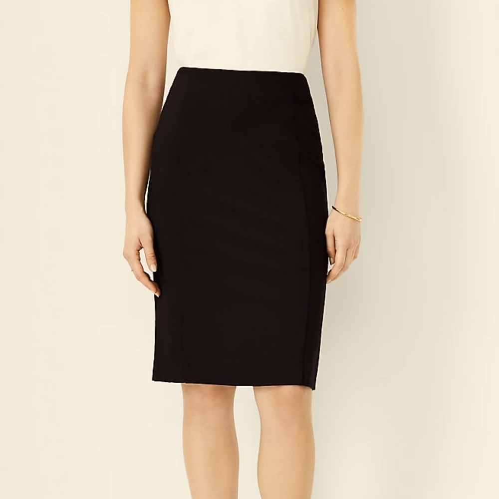 Banana Republic BLACK host pick classic suit skirt size 8 petite